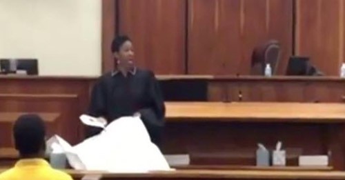 A Judge Delivers A Powerful And Honest Courtroom Speech – Viral Videos ...